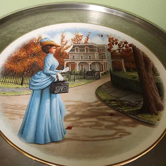 Set of 3 Avon Plates - Picture 4 of 9
